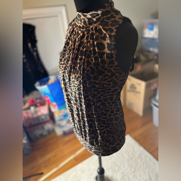 Women’s Size Medium Leopard Print Sleeveless Top NWOT - Picture 5 of 8